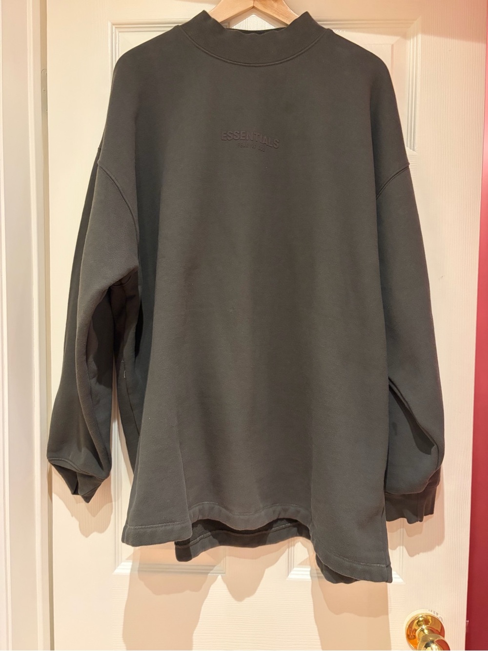 Fear of God Essentials Men's Oversized Fleece Crewneck Sweater - Charcoal